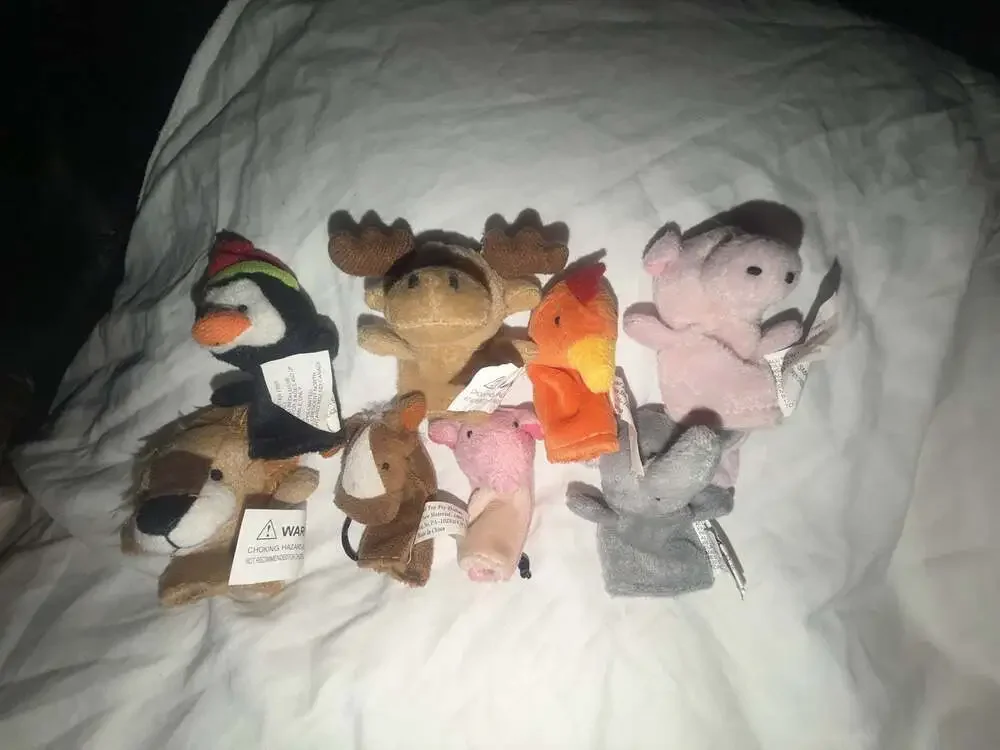 Set of 8 Assorted Plush Animal Finger Puppets